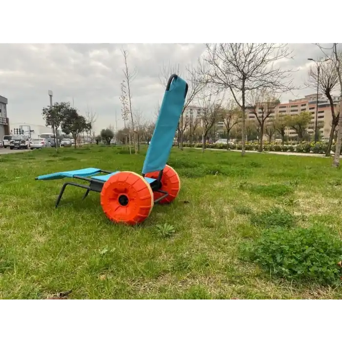 Engelli Plaj Sandalyesi | Hafif, CE Belgeli ve 2 Teker Kolçaksız Kum ve Taşlı Zeminde Rahat Kullanım