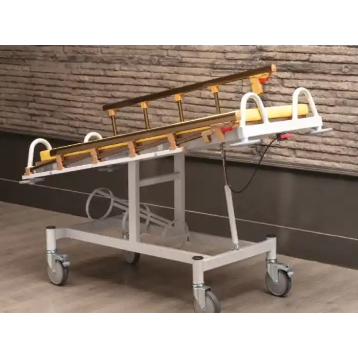 Pediatrik Turuncu Sedye | Manuel Sırt Ayarlı, Trendelenburg ve Emniyet Kemerli TM-K2215