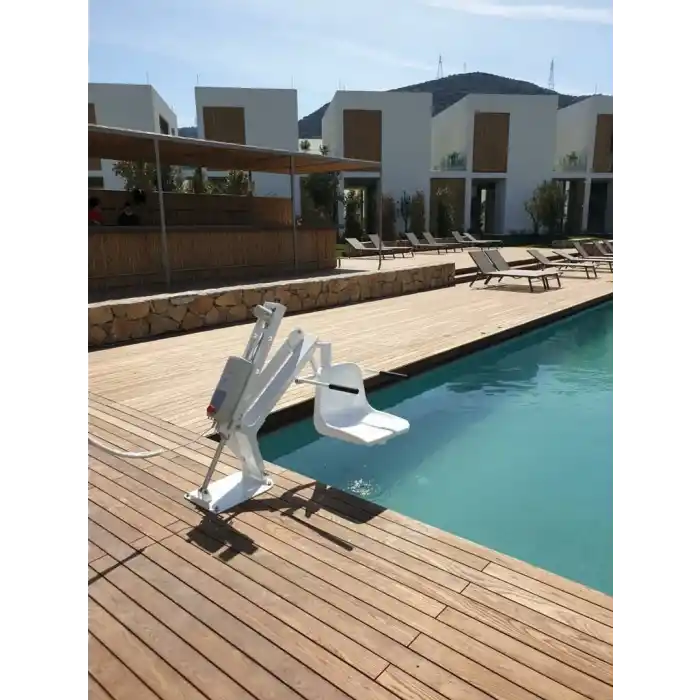 Nart Pool Engelli Havuz Asansörü | Yerli İmalat, Paslanmaz Gövde ve 150 Kg Taşıma Kapasitesi