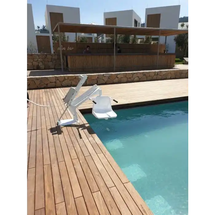 Nart Pool Engelli Havuz Asansörü | Yerli İmalat, Paslanmaz Gövde ve 150 Kg Taşıma Kapasitesi