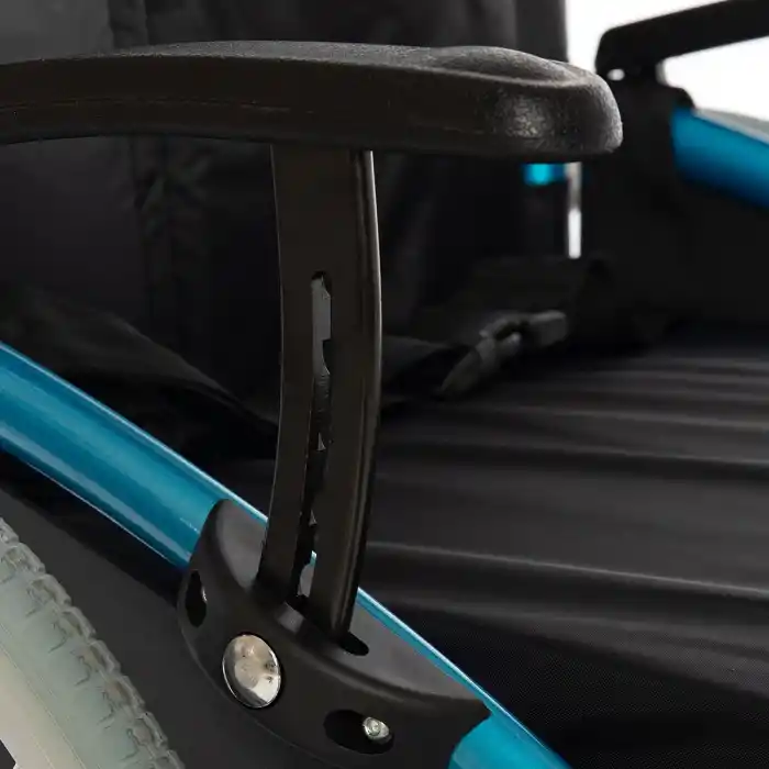 Römer Alüminyum Manuel Tekerlekli Sandalye | Ayarlanabilir Kolçaklı ve Katlanabilir R214