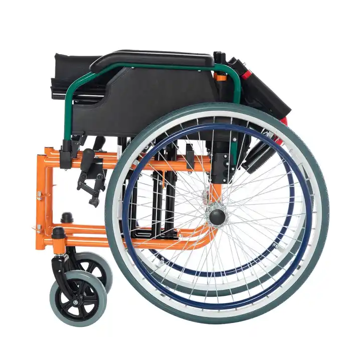 Römer Özellikli Çocuk Tekerlekli Sandalye | Katlanabilir Sırt Yapısı ve Antibakteriyel Kumaş R303