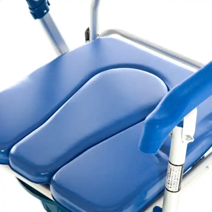 Römer Banyo ve Tuvalet Sandalyesi | Katlanabilir, Hafif ve Frenli Tekerlekli Tasarım R401