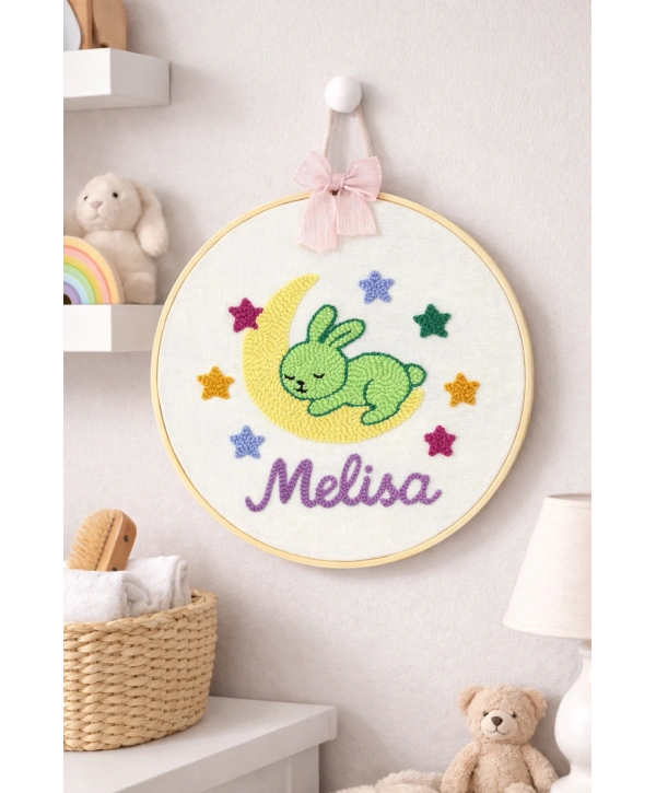 Ay & Tavşan Temalı İsimli Punch Nakış – Kişiye Özel Duvar Panosu