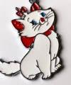 Kırmızı Kurdelalı ve Papyonlu Beyaz Renkli Şirin Kedi Metal Anahtarlık