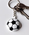 Siyah Beyaz Futbol Takımı Temalı - Yarım Futbol Topu - Arkası Aynalı Anahtarlık