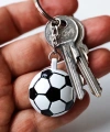 Siyah Beyaz Futbol Takımı Temalı - Yarım Futbol Topu - Arkası Aynalı Anahtarlık
