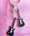 Siyah İki Gitarlı Metal Anahtarlık