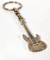 Antik Bronz Gitar Figürlü Metal Anahtarlık – Müziğin Özgür Ruhu ve Zamansız Stil