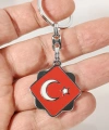 Kırmızı Ay Yıldız Motifli Metal Anahtarlık – Klasik ve Zarif Milli Sembol