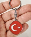 Türk Bayrağı Figürlü Kırmızı Metal Anahtarlık – Sade Şıklık ve Güçlü Anlamın Buluşması