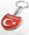 Türkiye Yazılı Ay Yıldız Figürlü Kırmızı Metal Anahtarlık – Sade, Net ve Güçlü Bir Duruş