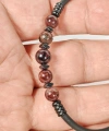 Garnet (Lal) Taşlı Yaylı Bileklik – Güç, Denge ve Yaşam Enerjisi
