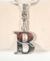 B Harfi Gümüş Renk Metal Anahtarlık – Minimal ve Şık Harf Tasarımı