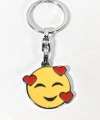 Kalpli Gülümseyen Emoji Metal Anahtarlık – Sevimli Emoji Tasarımlı Anahtarlık