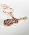 Taşlı Çok Renkli Gitar Anahtarlık Rose Gold – Işıltılı Sanatsal Şık Çanta & Anahtar Aksesuarı
