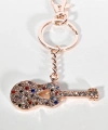 Taşlı Çok Renkli Gitar Anahtarlık Rose Gold – Işıltılı Sanatsal Şık Çanta & Anahtar Aksesuarı
