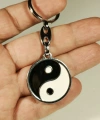Yin ve Yang Siyah ve Beyaz Metal Anahtarlık