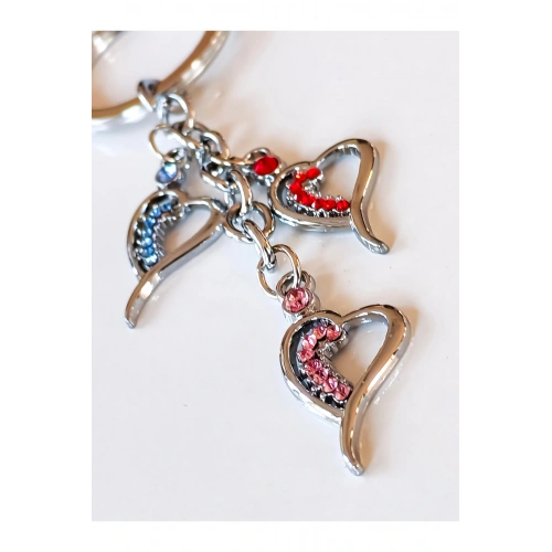 Mavi Pembe ve Kırmızıdan Camlı Kalplerden Metal Anahtarlık