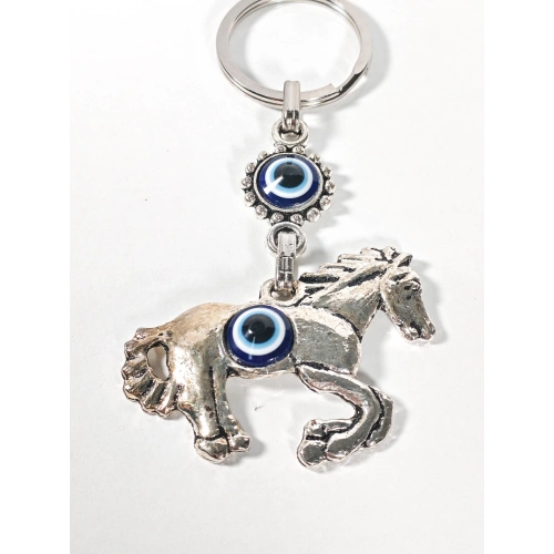 Nazar Boncuklu At Figürlü Anahtarlık – Güç, Özgürlük ve Koruyucu Enerji