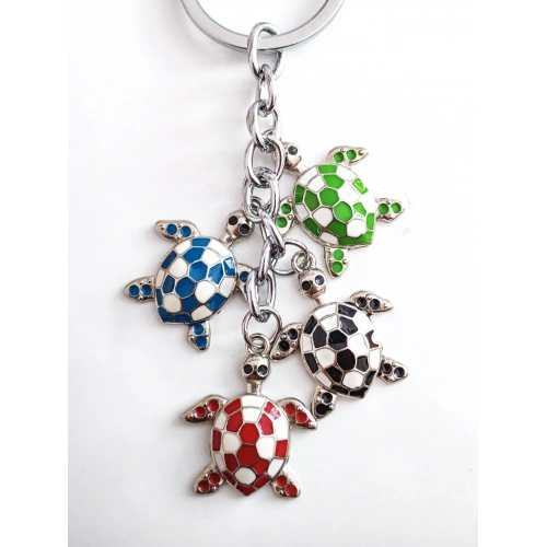Farklı Renklerde Zincirli Kaplumbağalardan Oluşan Metal Anahtarlık