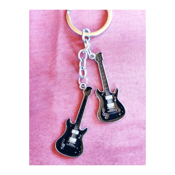 Siyah İki Gitarlı Metal Anahtarlık