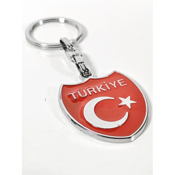 Türkiye Yazılı Ay Yıldız Figürlü Kırmızı Metal Anahtarlık – Sade, Net ve Güçlü Bir Duruş
