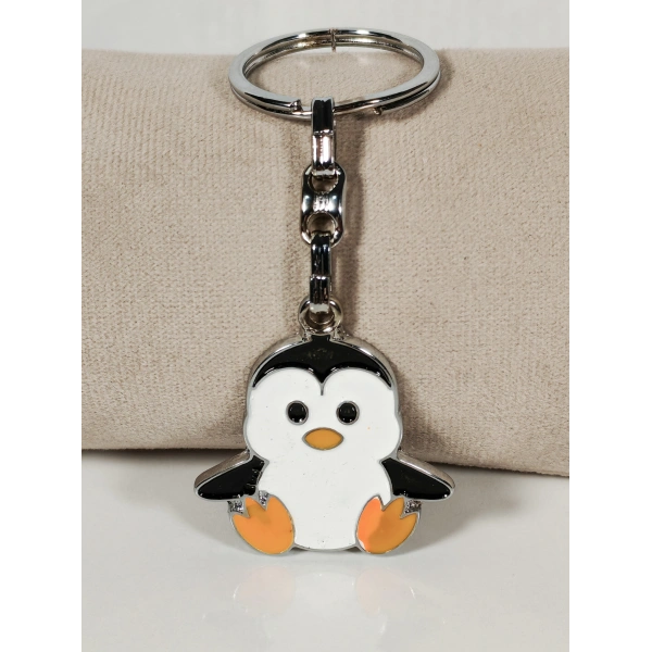 Penguen Figürlü Metal Anahtarlık – Sevimli Tasarım, Günlük Kullanıma Uygun Dayanıklı Aksesuar