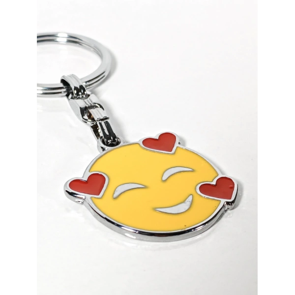 Kalpli Gülümseyen Emoji Metal Anahtarlık – Sevimli Emoji Tasarımlı Anahtarlık