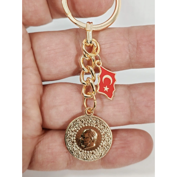 Atatürk Silüetli Altın Para ve Türkiye Haritası Anahtarlık Gold Renk – Milli ve Geleneksel Şık Çanta & Anahtar Aksesuarı