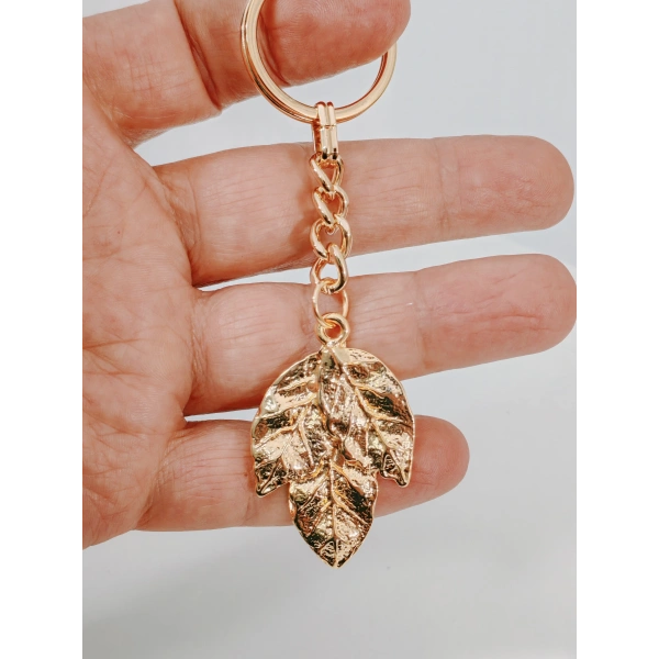 Gold Metal Üçlü Yaprak Tasarımlı Estetik Anahtarlık & Çanta Aksesuarı