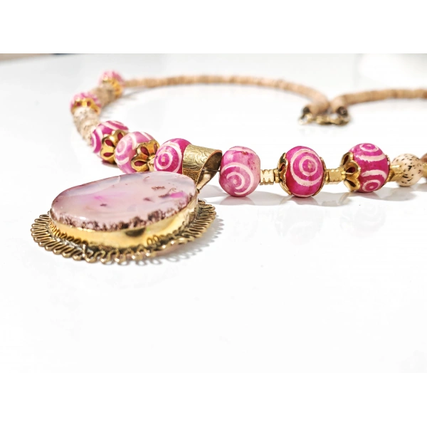 Kadın Gold Renk Pembe Akik Etnik Taşlı Bohem Kolye - El Yapımı Tasarım Şık Takı