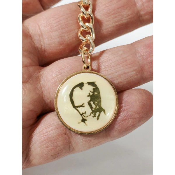 Atatürk Silüetli Özel Tasarım Gold Anahtarlık - Krem Madalyon Çanta Aksesuarı
