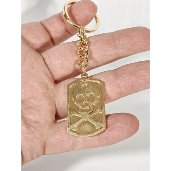 Kuru Kafa ve Çapraz Kemik Figürlü Gold Metal Plaka Anahtarlık - Marjinal Tasarım Aksesuar