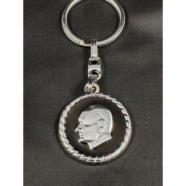 Atatürk Portreli Siyah Metal Anahtarlık
