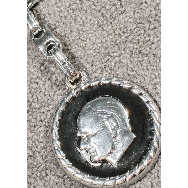 Atatürk Portreli Siyah Metal Anahtarlık