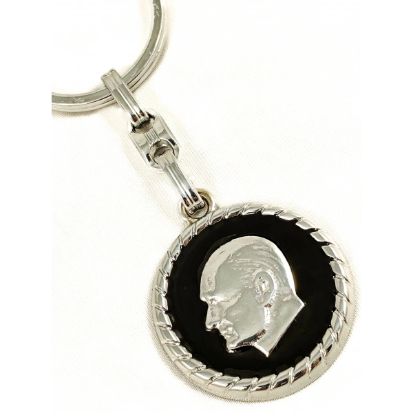 Atatürk Portreli Siyah Metal Anahtarlık