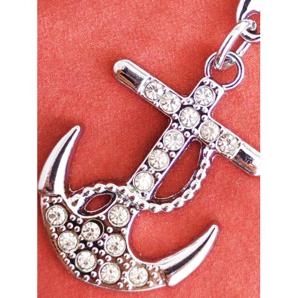 Gümüş Renkli Taşlı Zarif Metal Çapa Anahtarlık