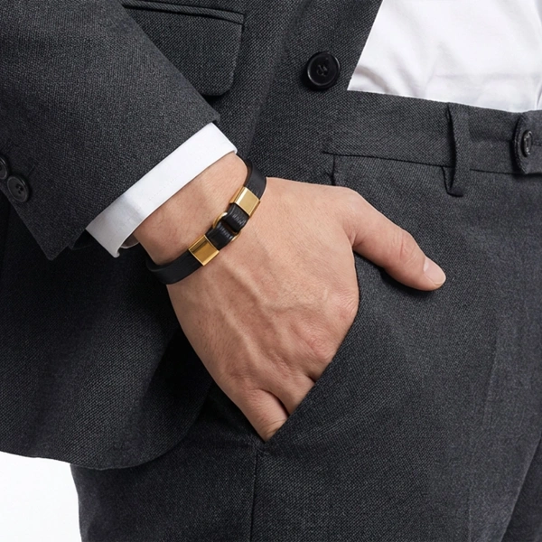 Moncuk Design Erkek Sarı Çelik Ve Siyah Deri Bileklik 33514B4D2