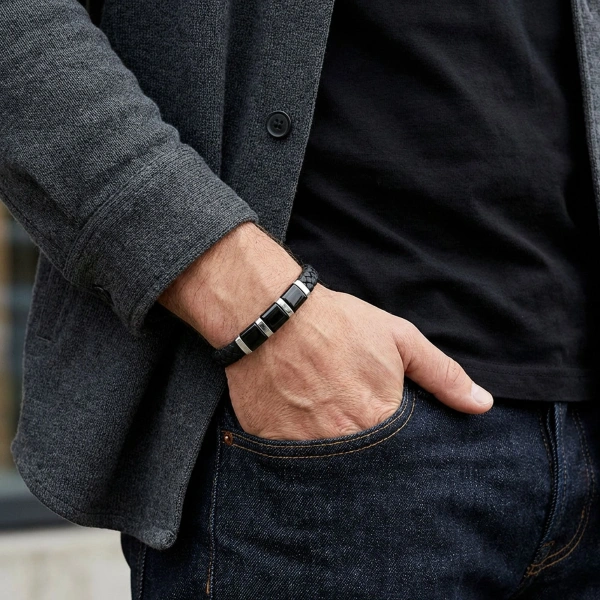 Moncuk Design   33514B26D2
