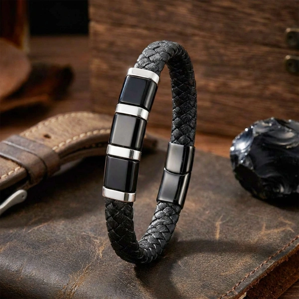 Moncuk Design   33514B26D2