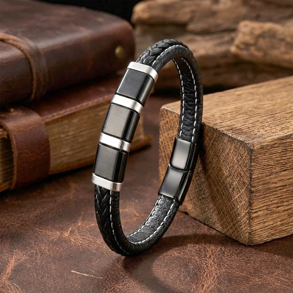 Moncuk Design   33514B26D3