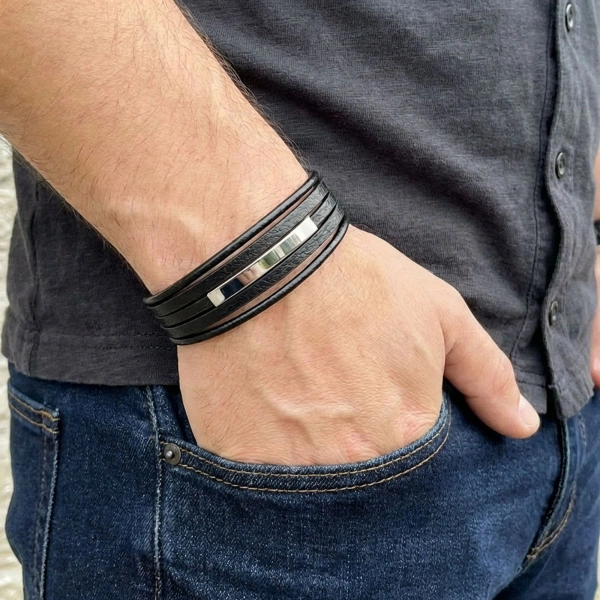 Moncuk Design  İsim Yazılabilir Beyaz Çelik Plakalı Çoklu Siyah Deri Erkek Bileklik 33514B28D12
