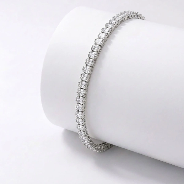 Moncuk Design 4mm Beyaz Zirkon Taşlı Ayarlanabilir Su Yolu Kadın Bileklik 3351KBV4D4
