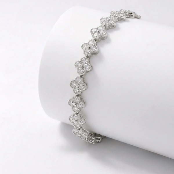 Moncuk Design 8 mm Beyaz Zirkon Taşlı Ayarlanabilir Çiçek Kadın Bileklik 3351KBV6D4