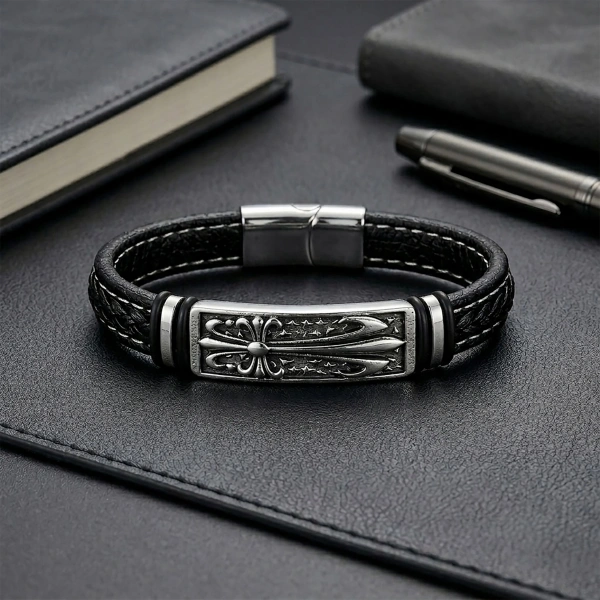 Moncuk Design Fleur De Lis Motifli Çelik Kilitli Siyah Deri Erkek Bileklik 33511B8D1