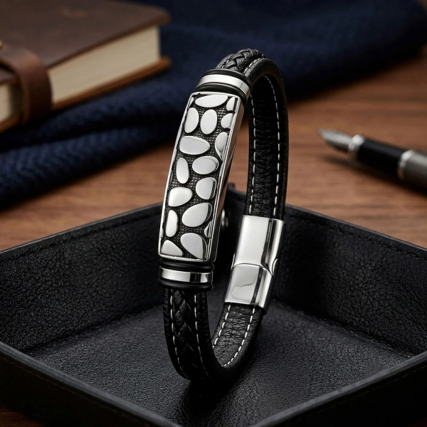 Moncuk Design River Stone Motifli Çelik Kilitli Siyah Deri Erkek Bileklik 33511B8D4