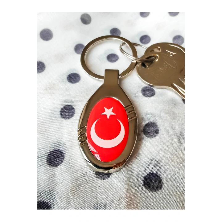 Kırmızı Türk Bayraklı Oval Metal Anahtarlık
