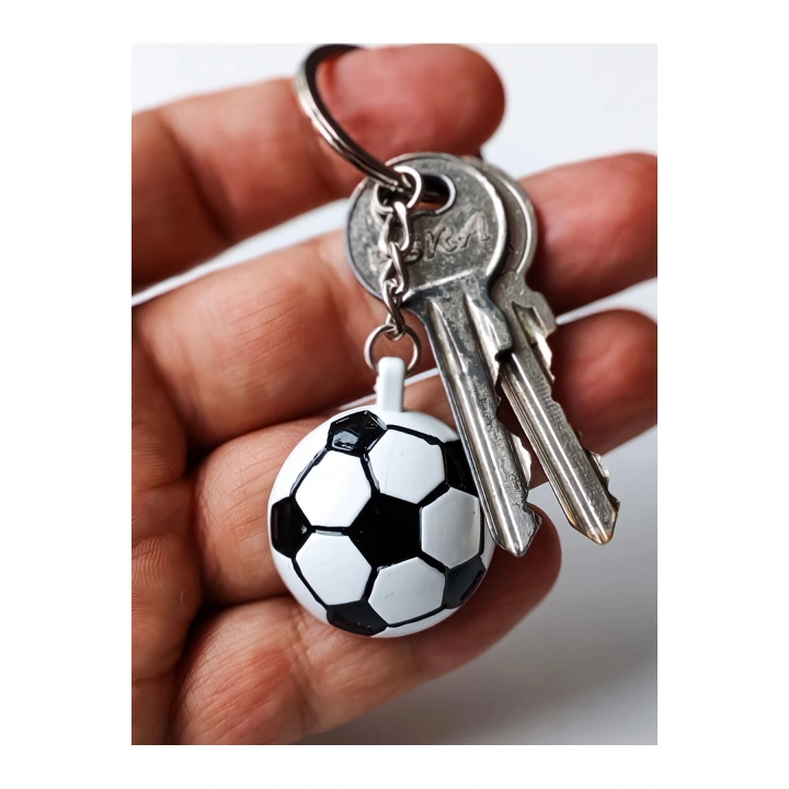 Siyah Beyaz Futbol Takımı Temalı - Yarım Futbol Topu - Arkası Aynalı Anahtarlık