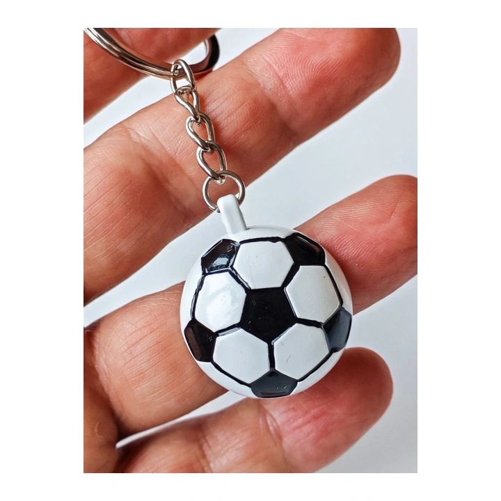 Siyah Beyaz Futbol Takımı Temalı - Yarım Futbol Topu - Arkası Aynalı Anahtarlık